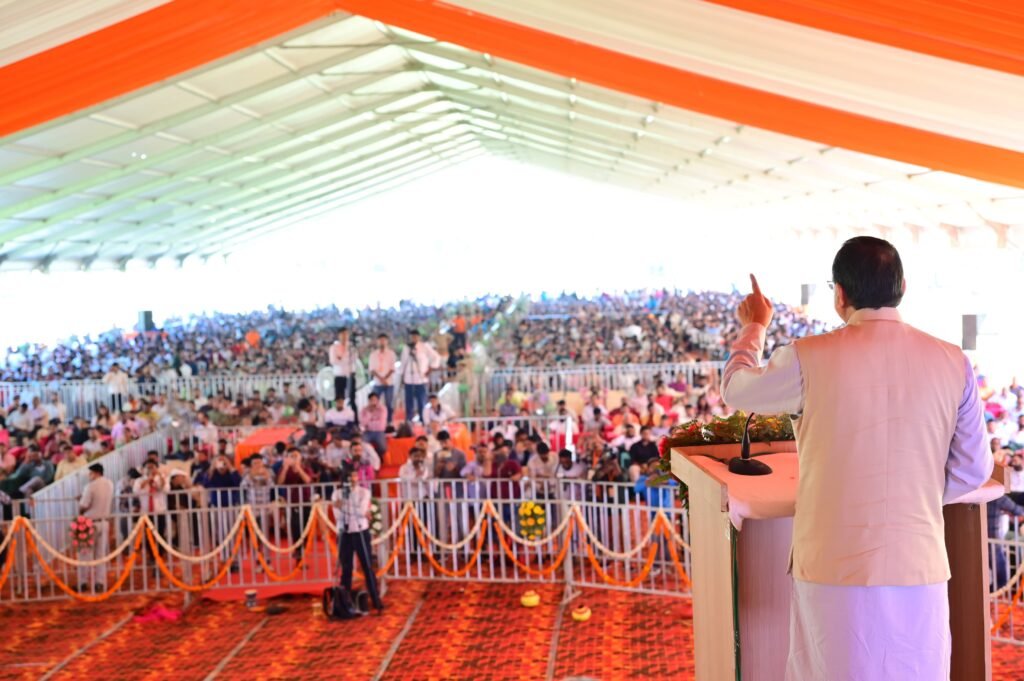 Historical honor of CM Dhami
