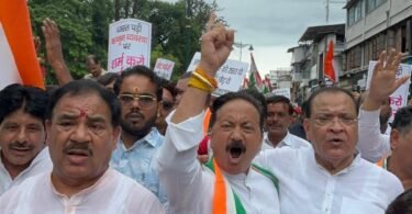 Congress marches to Raj Bhavan