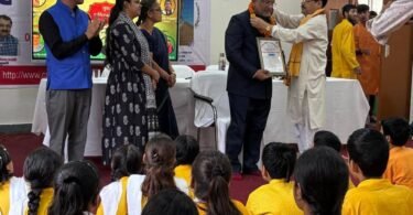 Raghunath Kirti Hindi Service Award