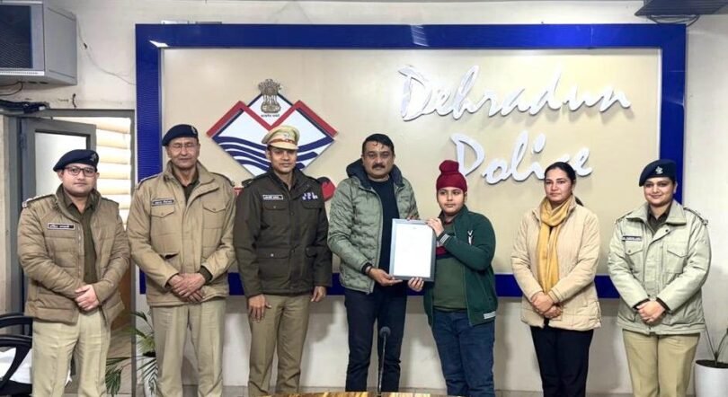 2 brave children saved woman life