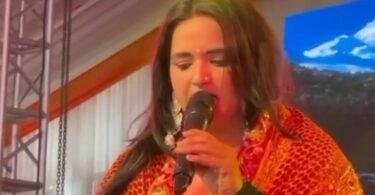 The gamut of notes in khaki