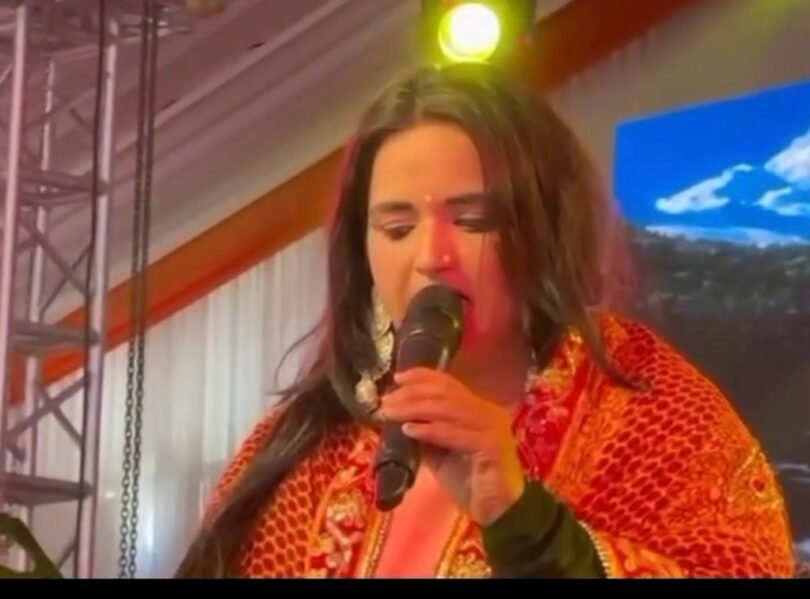 The gamut of notes in khaki