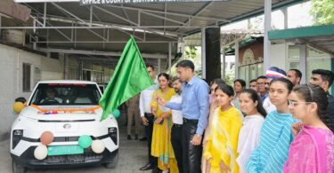 EV vehicles get green signal